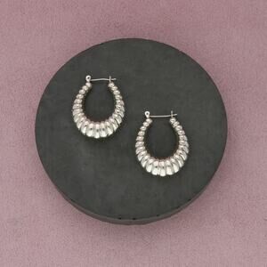 sterling silver vintage puffy scalloped shrimp hoop earrings